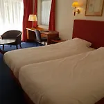 Nol In 't Bosch Hotel 4*