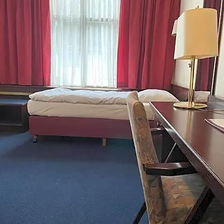 Nol In 't Bosch Hotel 4*