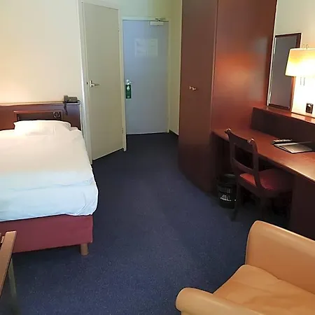 Nol In 't Bosch Hotel