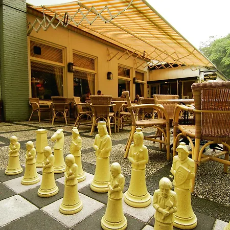 놀 인 엇보스 호텔