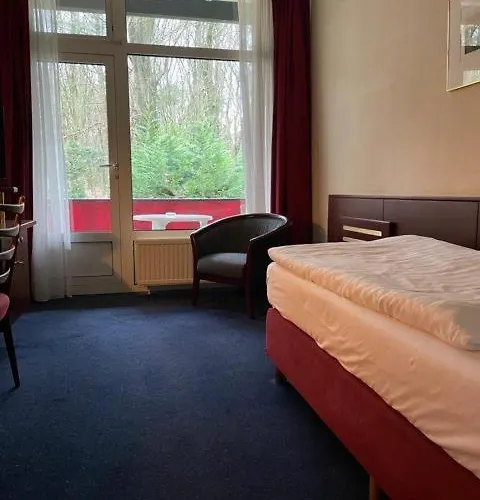 Nol In 't Bosch Hotel 4*