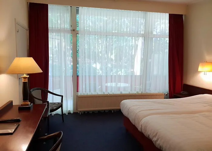 Nol In 't Bosch Hotel