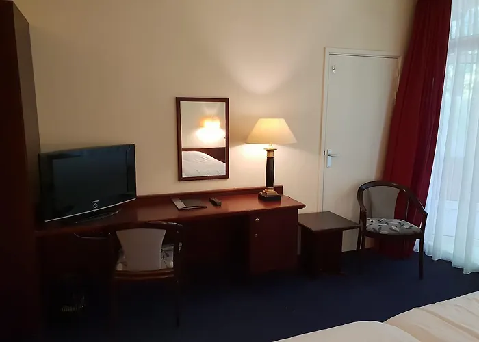 Nol In 't Bosch Hotel 4*