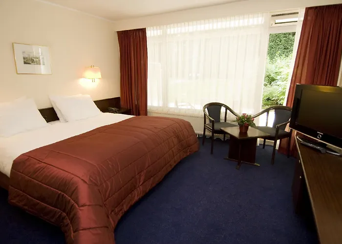 Nol In 't Bosch Hotel