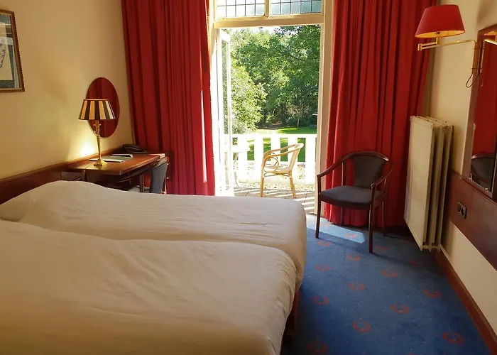 Nol In 't Bosch Hotel