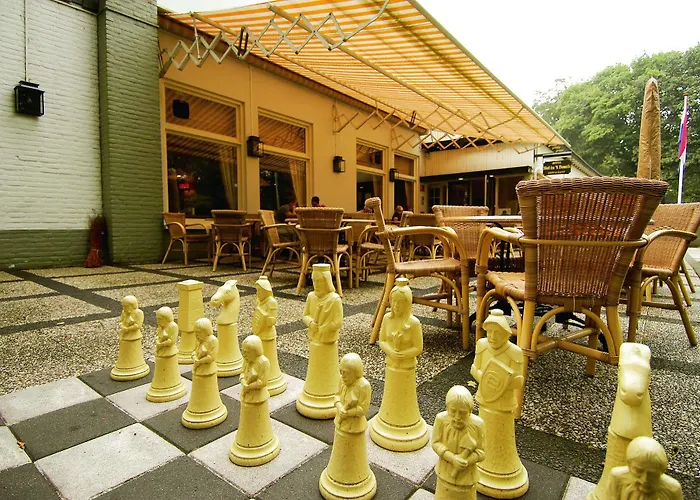 Nol In 't Bosch Hotel